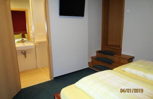 Burg-Dorf House | Pension Willischza