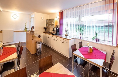 Boehlen House | Pension zum Bergmann