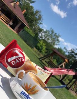 Polovragi House | Pensiunea Colț de rai