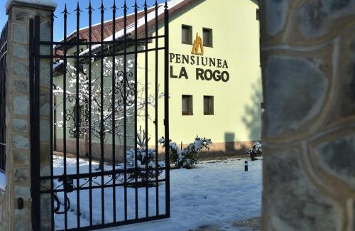 Vulcan House | Pensiunea La Rogo