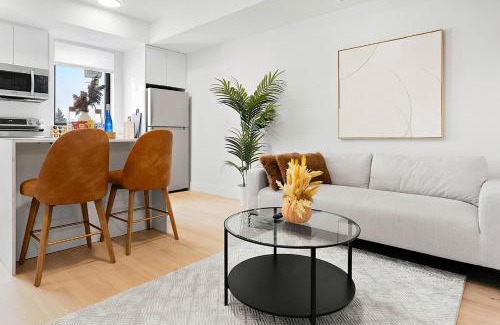 Niagara Falls Apartment | Penthouse 2BR with Rooftop, Parking and Situated Only Minutes to The Falls
