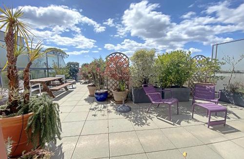 Lorient Apartment | Penthouse Centre Lorient 2 Chambres avec Parking Sécurisé - FR-1-349-225