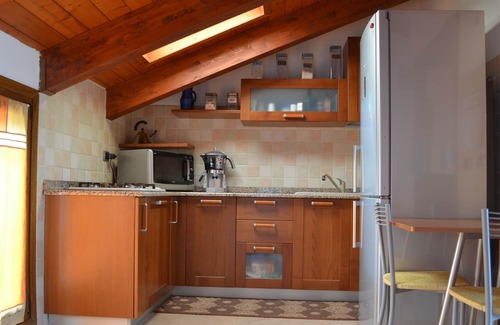 Pivarada Apartment | Penthouse Garibaldi facing the sea with Wi-Fi and satellite channels