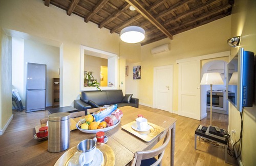 Rione VIII Sant'Eustachio Apartment | Penthouse with fantastic views of the monuments of Rome!nFree wi-fi