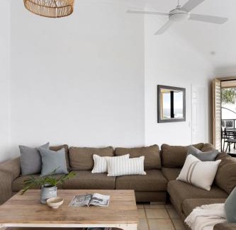 Noosa Heads House | Penthouse with Incredible Views & Pool