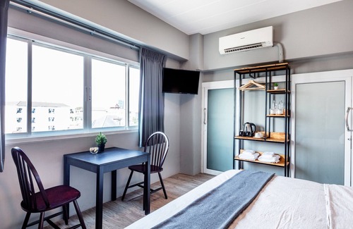 Bang Khae Nuea Hotel | Penyos Service Apartment