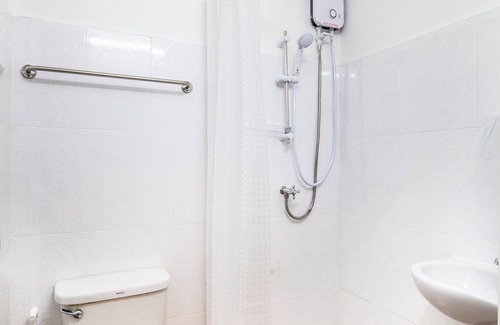 Bang Khae Nuea Hotel | Penyos Service Apartment