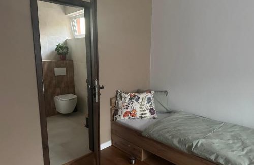 Hnusta House | Penzión Kocka