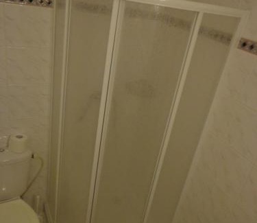 Sklene Teplice House | Penzion Centrum