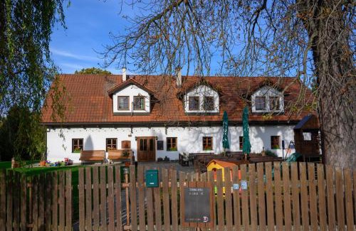 Staric House | Penzion Fryčovice