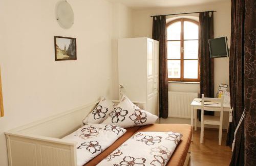 Domazlice House | Penzion U Chodskeho Hradu