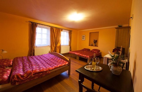 Mikulov House | Penzion Zatisi