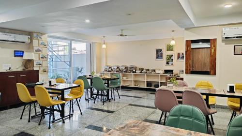 DLF Phase 3 Hotel | Perch Arbor Cyber City