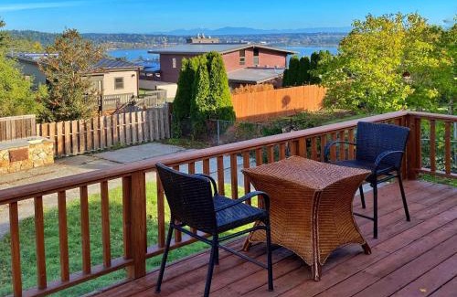 Lake Forest Park House | Perch - LFP View Home