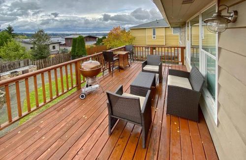 Lake Forest Park House | Perch - LFP View Home