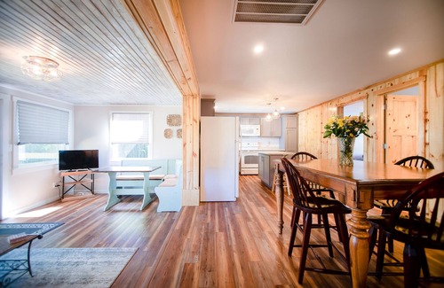 Sunrise Beach House | Perfect Fall Getaway for Golf Groups, Couples, Girls Trip or Family Fun