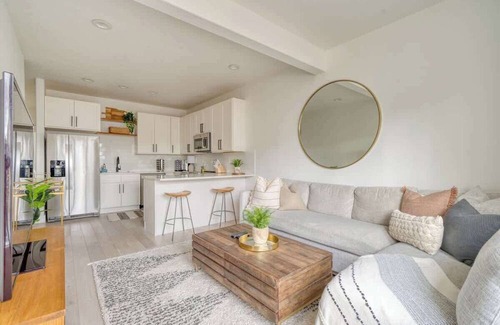 Hosford-Abernethy House | Perfect Ladd's Addition Loft - Breweries & Bars