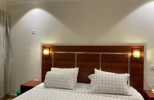 Teshie Villa | Perfect Relaxing King Suite with Free Parking & wifi