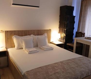 Albestii Paminteni House | Perla Argesului, Ciubar, Piscina, Lift, Evenimente private, Pensiune, Hotel Cazare Transfăgarasan Curtea de Arges