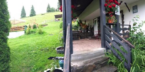 Neagra Sarului House | PERLA CĂLIMANILOR