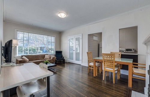Downtown Vancouver Apartment | Pet Allowed Furnished 2 Bedroom @ 935 Jervis