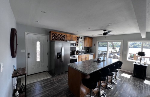 Sunrise Beach House | Pet and Family-Friendly Lakefront Home