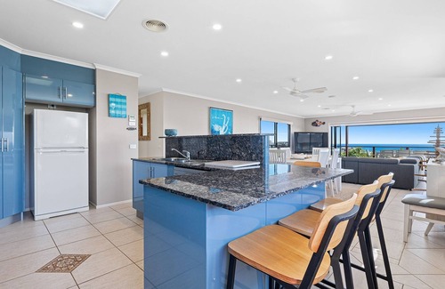 North Narooma House | Pet friendly - 11 Warbler Crescent