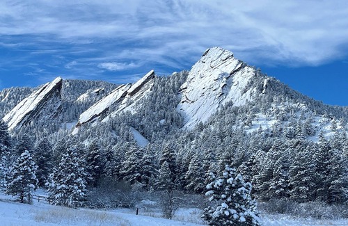 Longmont House | Pet Friendly 3-bedroom townhome close to Boulder, Denver and Rocky Mountain