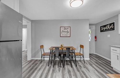 West Mifflin House | Pet-Friendly 4BR Near Kennywood & Pittsburgh home