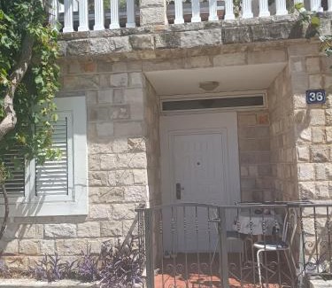 Petrovac Apartment | Pet Friendly Apartment Ground Floor