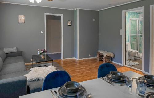 Tromso Apartment | Pet Friendly Apartment In Oldervik