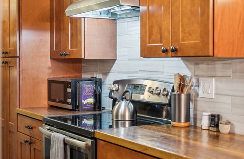 Scenic Heights House | Pet Friendly - Arvada Arcade, Hot Tub, Movie Theater & Games