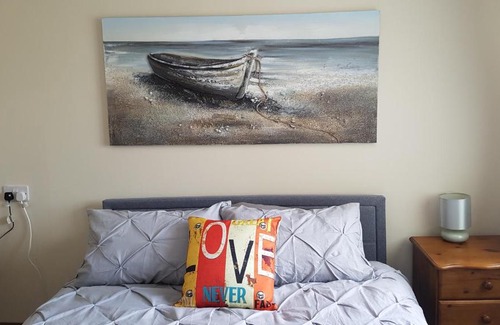 Welwick House | Pet Friendly Beautiful Detached Cottage close to Spurn Point, Easington and Withersea