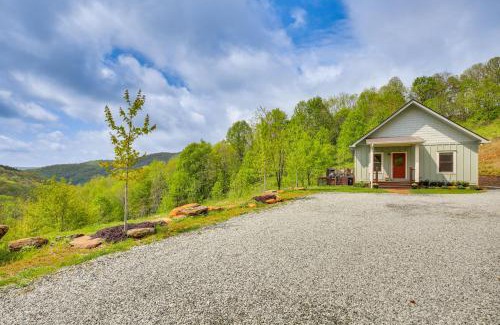 Todd House | Pet-Friendly Boone Cabin with Mtn Views and Hot Tub!