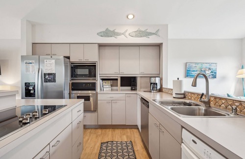 Waters Edge House | Pet-Friendly, Close to beach access & town, Large - 2100 sq ft! Afternoon Delight!
