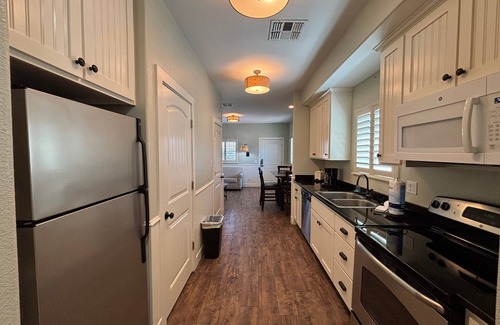 Port Aransas Condo | Pet Friendly, Close to the Beach, Golf Cart Access