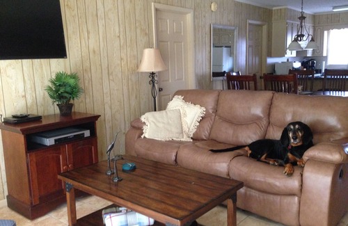 Sunset Beach Cottage | Pet Friendly Cottage On Sunset Beach. Spacious, Comfortable And Ideally Located!
