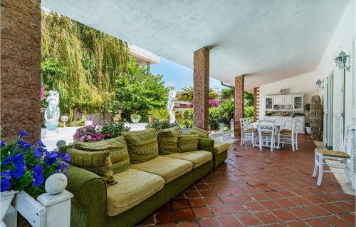 Isola Sacra House | Pet Friendly Home In Fiumicino