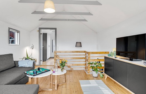 Oster Hurup House | Pet friendly home in Hadsund with WiFi