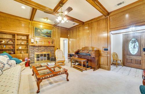 Allen House | Pet-Friendly Home with Pool - 8 Mi to Central Plano!