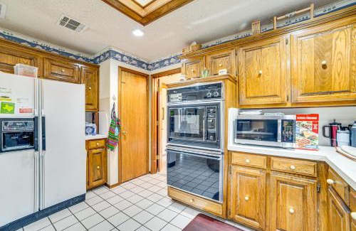 Allen House | Pet-Friendly Home with Pool - 8 Mi to Central Plano!