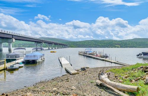 Edinburg House | Pet-Friendly Home with Beach in Northville!