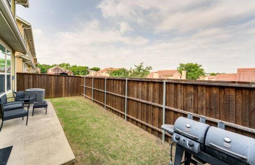 Las Colinas House | Pet-Friendly Irving Townhome with Patio and Grill!