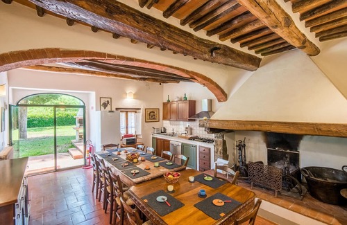 Gaiole in Chianti House | Pet friendly home in Gaiole in Chianti