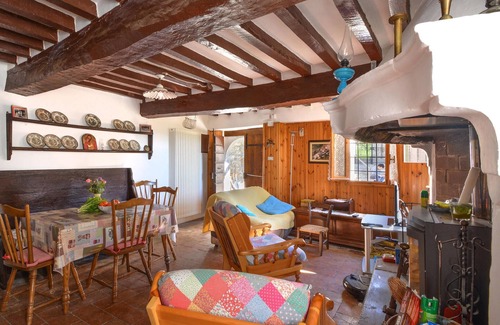 Canossa House | Pet friendly home in Monchio delle Olle