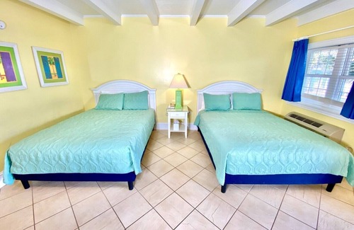 Atlantic Beach Hotel | Pet-friendly - Pool - 3 Blocks to Beach! Unit 304