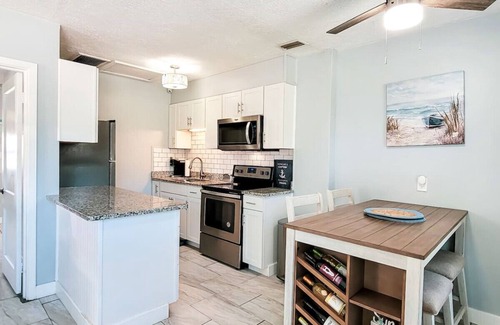 Belle Vista House | Pet-Friendly St. Pete Beach Getaway: 1BR/1BA with
