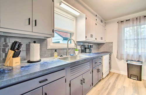 Normal House | Pet-Friendly Uptown Normal Home: Steps to ISU