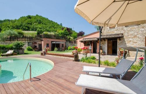 Urbino House | Pet-Friendly Villa with Pool