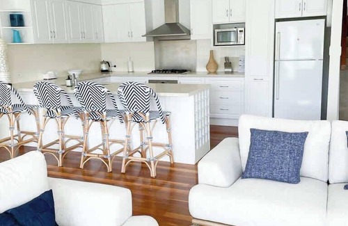 Malua Bay House | Pet-Friendly Waterfront Retreat | Malua Bay Beauty
